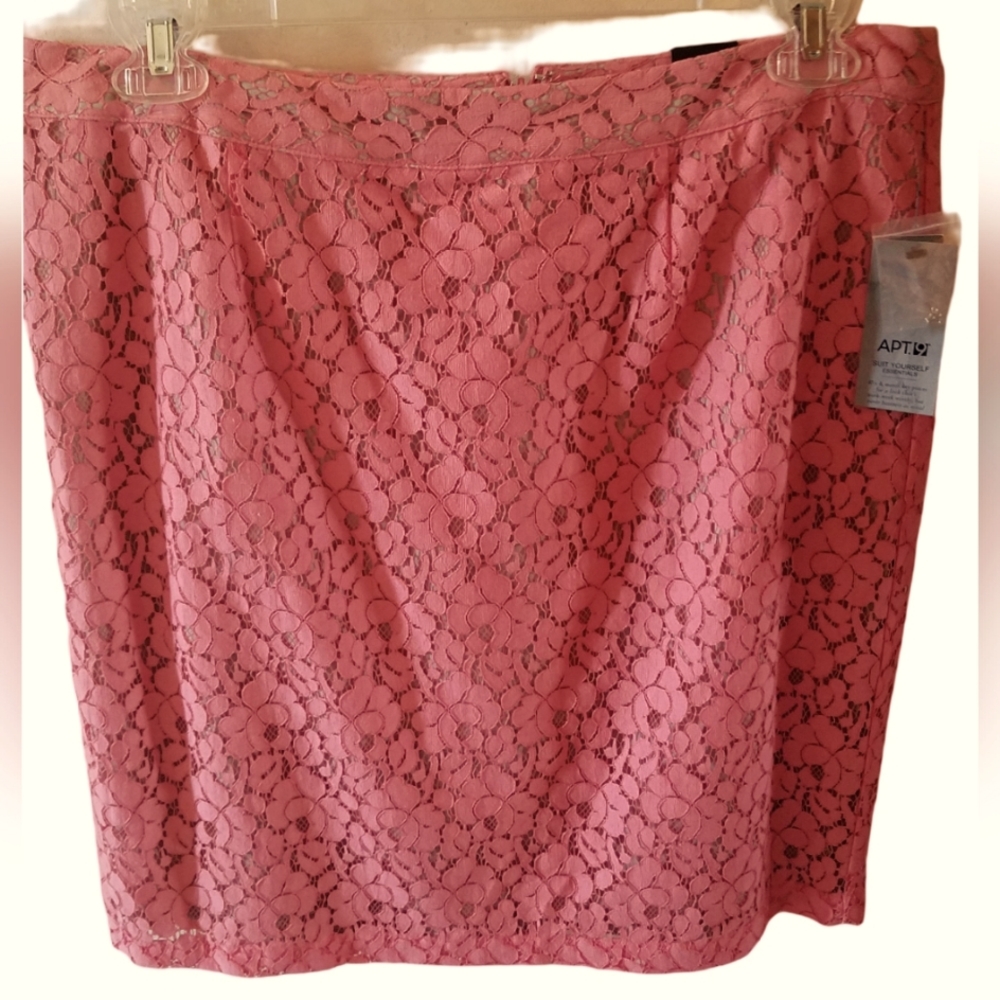 Apt 9 Peach Lace Floral Pencil Skirt with nude lining Size 16 NWT